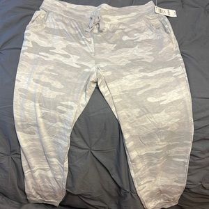 Camo grey lounge pants
